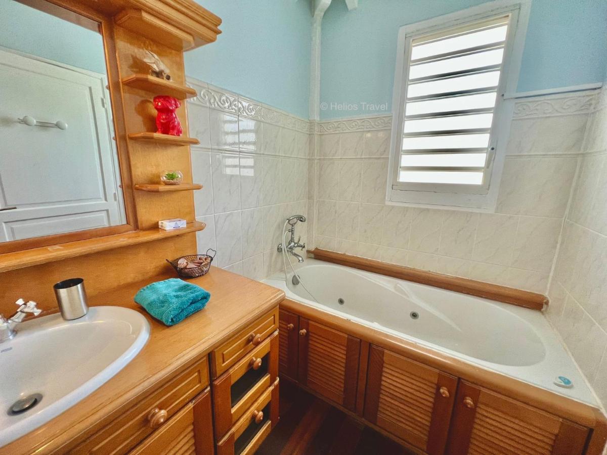 Villa Sisley, 2 Chambres, Piscine Privee, Plage A 100 M Sainte-Rose Dış mekan fotoğraf